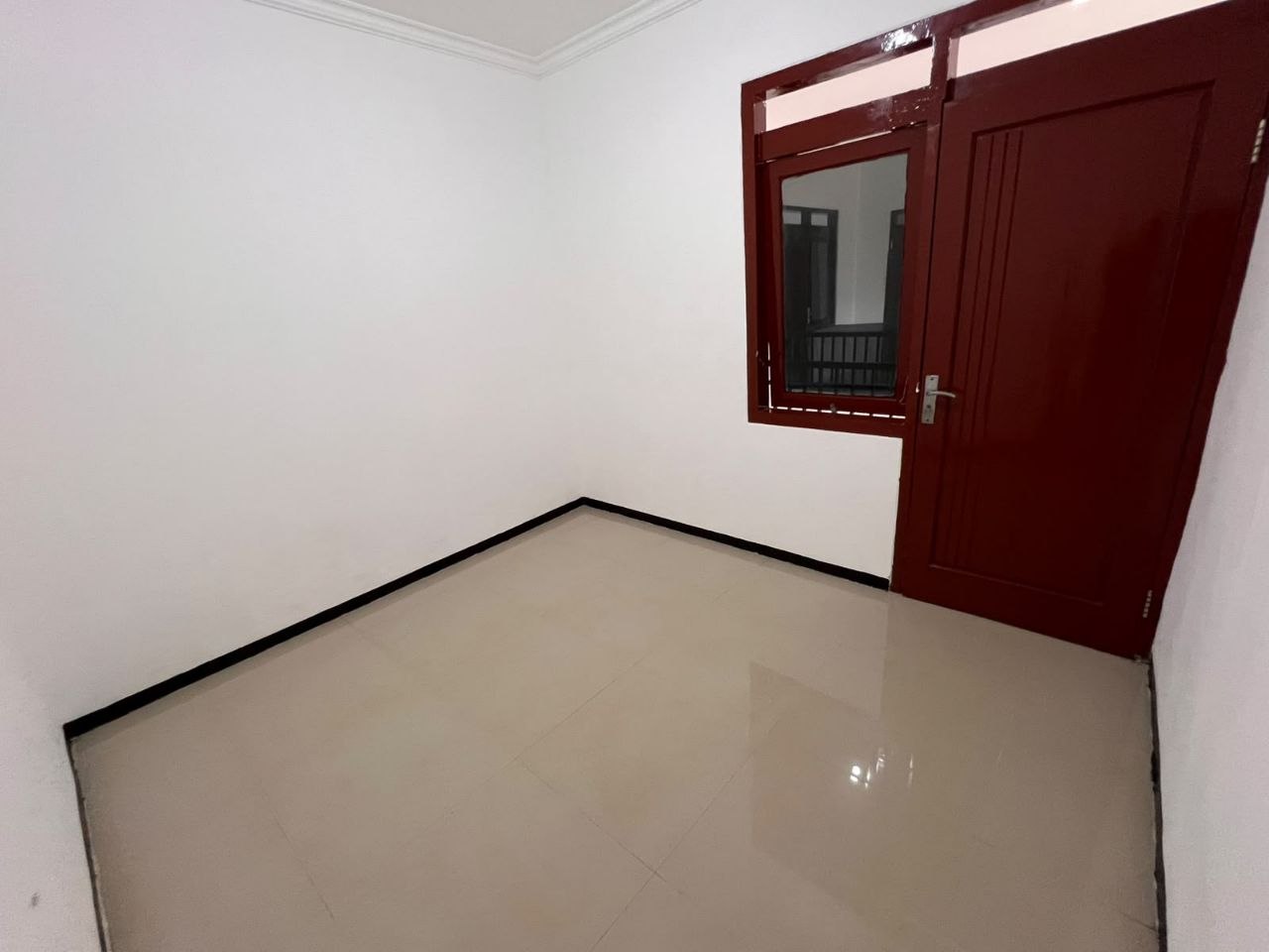 DIJUAL RUMAH MINIMALIS READY USE – RUNGKUT HARAPAN (Samping MERR)