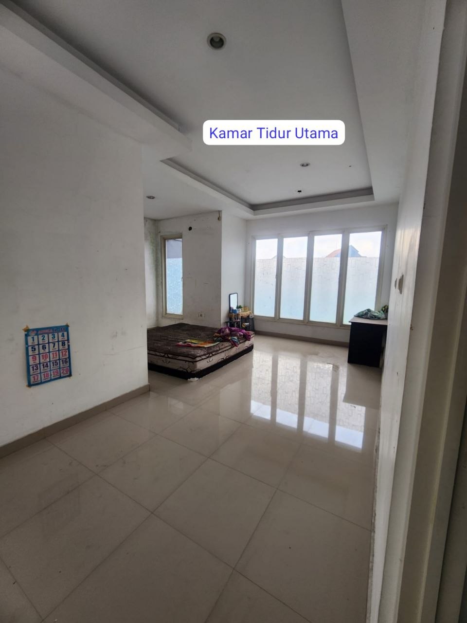 Rumah Karah Agung, Ketintang, Surabaya — Foto 5